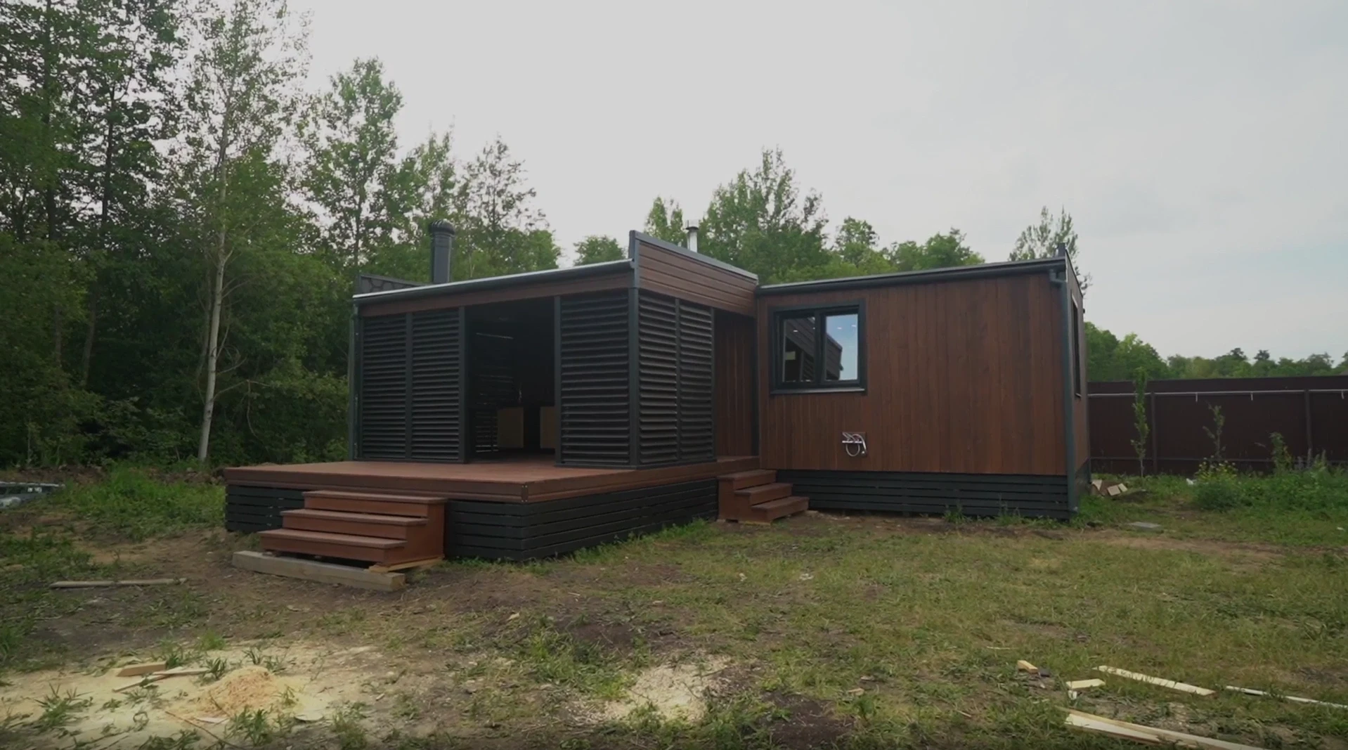 Большая баня с террасой в Подмосковье